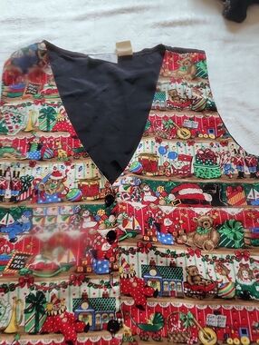 Christmas Toy-Print Vest - Red Multi